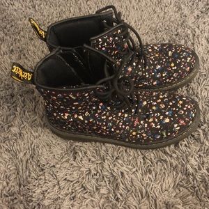 DOC MARTENS